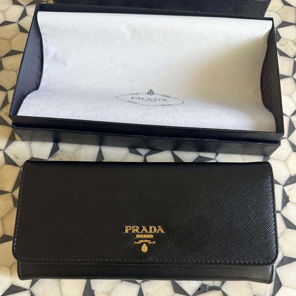Large Prada Saffiano Wallet - Black